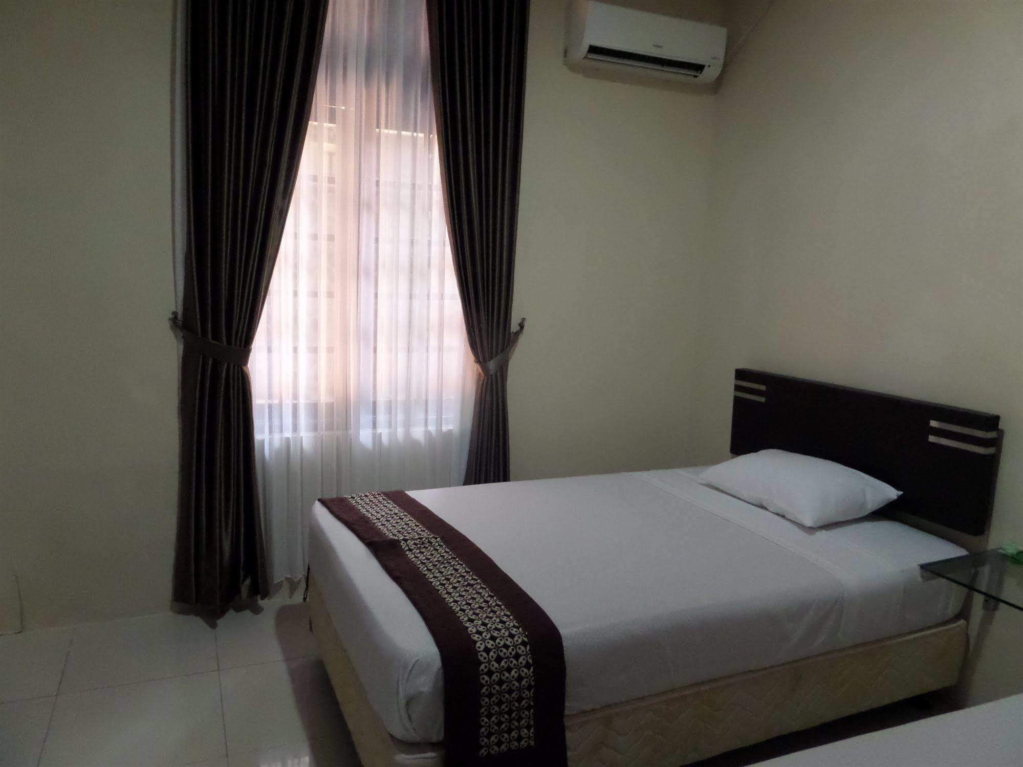 Oyo 201 Emdi House Timoho Hotel Yogyakarta Exterior photo